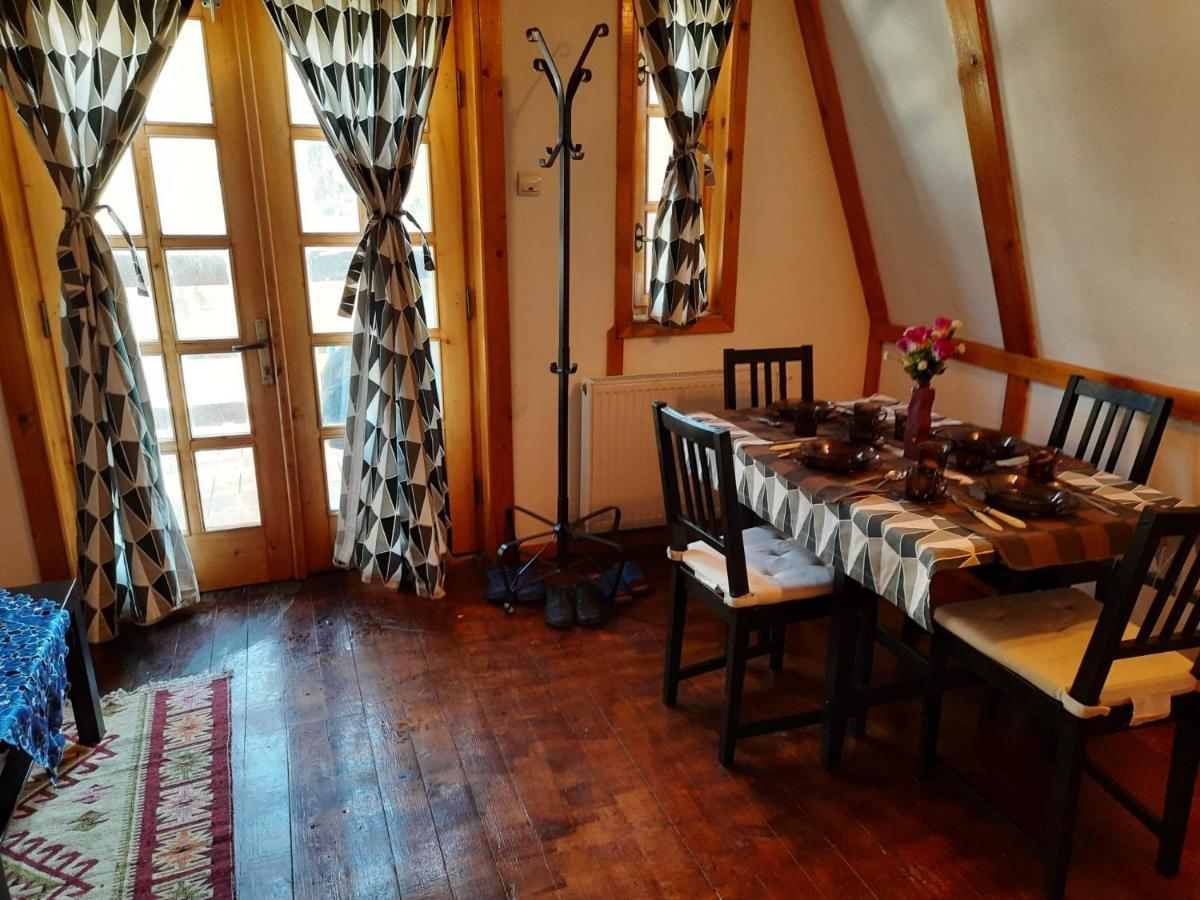 Cabane Сіная Екстер'єр фото